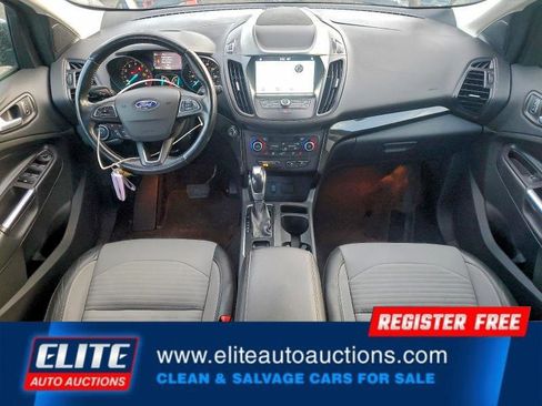 Used 2019 Ford Escape SE image 16