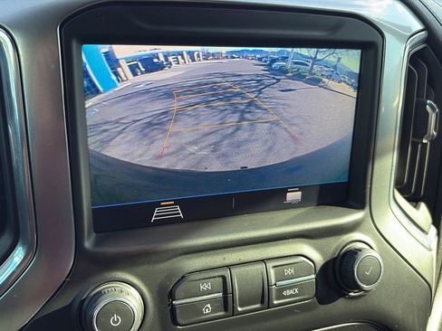 Used 2021 Chevrolet Silverado 1500 LT image 23