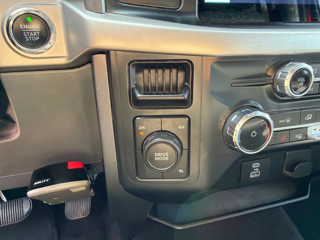Used 2022 Ford F150 XLT w/ Equipment Group 302A High AWD/4WD image 25