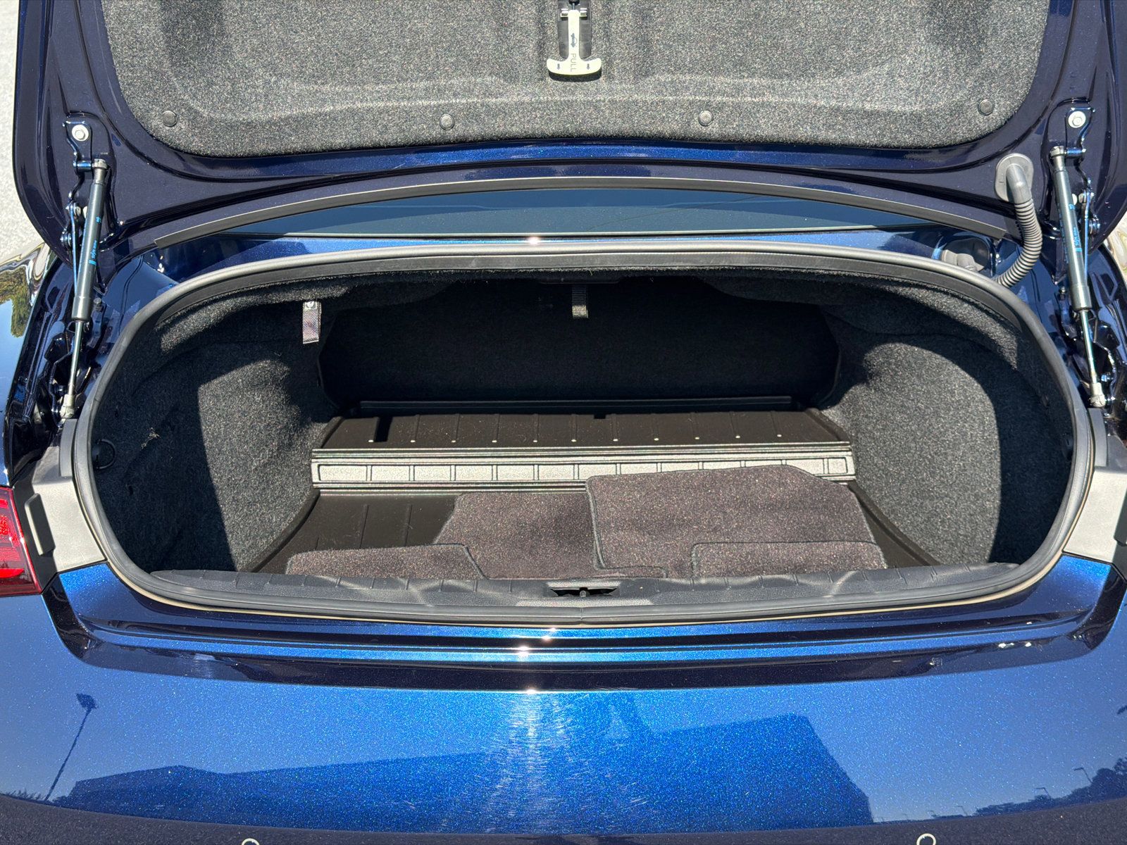 Used 2021 INFINITI Q60 3.0t Luxe w/ Cargo Package RWD image 17