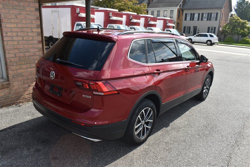 Used 2019 Volkswagen Tiguan SE w/ Panoramic Sunroof Package AWD/4WD image 4