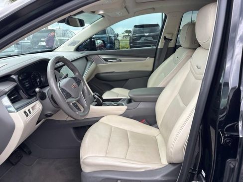 Used 2021 Cadillac XT5 Premium Luxury FWD image 14