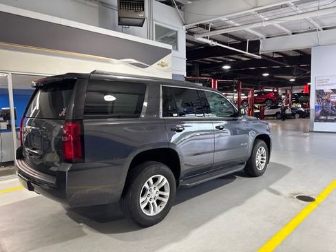 Used 2018 Chevrolet Tahoe LT w/ Luxury Package AWD/4WD image 5