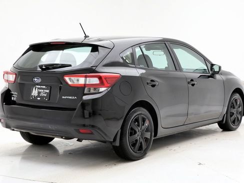 Used 2019 Subaru Impreza 2.0i w/ Eyesight image 9