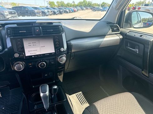 Used 2021 Toyota 4Runner TRD Off-Road AWD/4WD image 20
