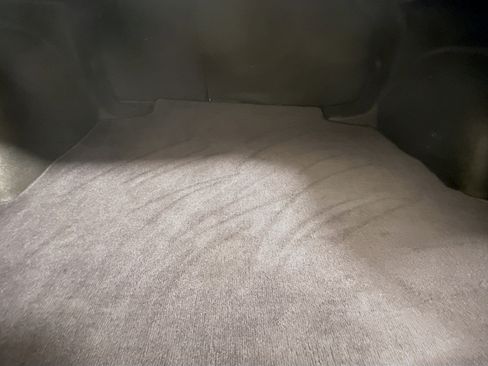 Used 2021 Toyota Corolla LE image 34