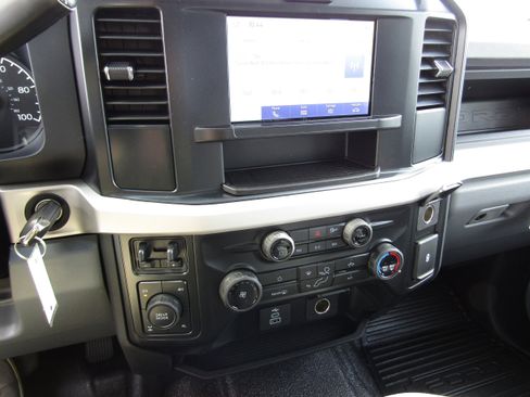 New 2026 Ford F350 XL w/ XL Off-Road Package image 15