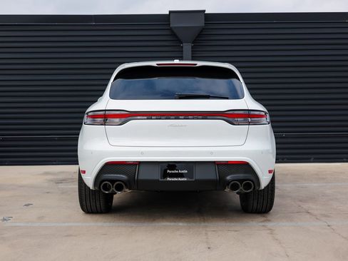 Certified 2026 Porsche Macan AWD/4WD image 6