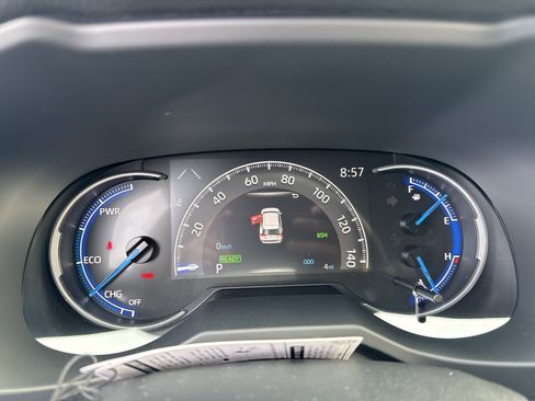 New 2025 Toyota RAV4 XLE AWD/4WD image 17