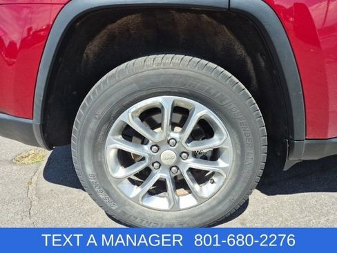 Used 2014 Jeep Grand Cherokee Limited w/ Luxury Group II AWD/4WD image 14