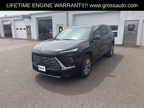 Used 2025 Buick Enclave Preferred AWD/4WD image 4