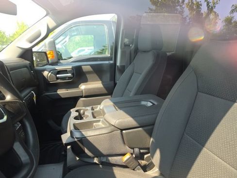 Used 2023 GMC Sierra 1500 Pro w/ Pro Value Package AWD/4WD image 10