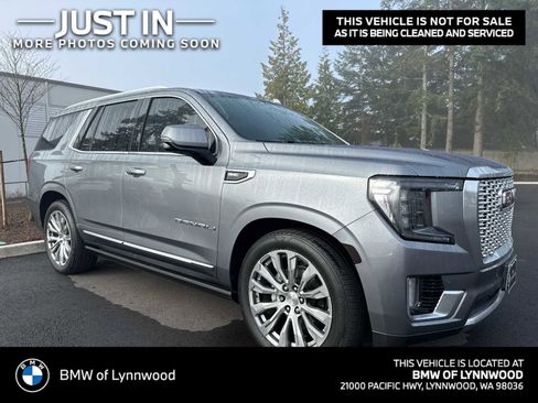 Used 2022 GMC Yukon Denali w/ Denali Premium Package image 1