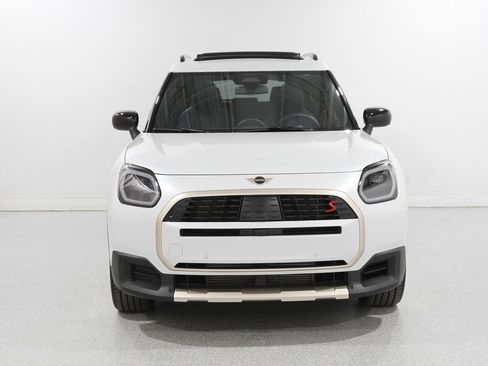 Certified 2025 MINI Cooper Countryman S image 2