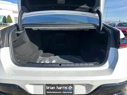 Certified 2025 BMW 760i xDrive w/ Luxury Rear Seating Package image 27