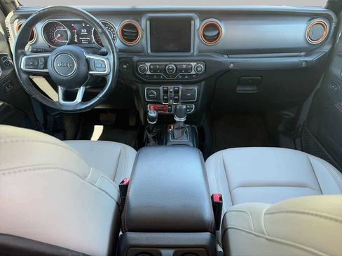 Used 2021 Jeep Gladiator Mojave AWD/4WD image 11