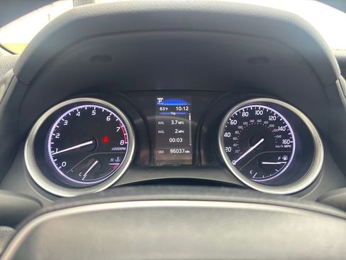 Used 2022 Toyota Camry LE image 21