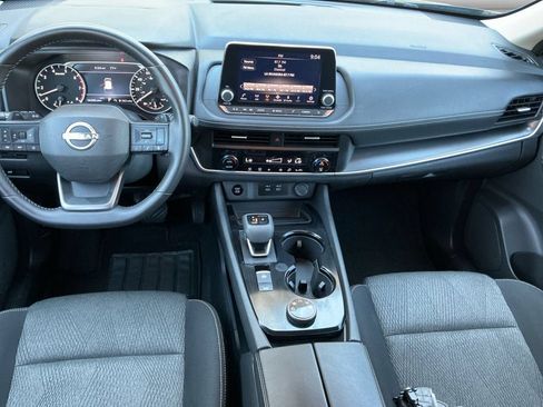 Used 2025 Nissan Rogue SV AWD/4WD image 11