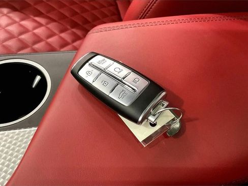 Used 2023 Genesis G70 3.3T w/ Sport Prestige Package image 11