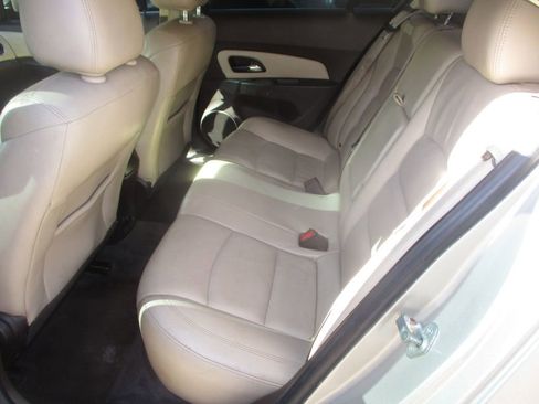 Used 2014 Chevrolet Cruze LT w/ Sun, Sound and Sport Package image 8