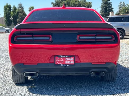 Used 2021 Dodge Challenger R/T w/ Driver Convenience Group RWD image 8