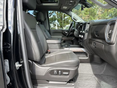 Used 2022 GMC Sierra 2500 Denali w/ Denali Ultimate Package image 33