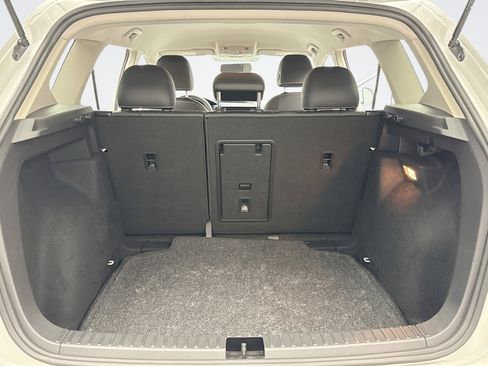 Used 2022 Volkswagen Taos SE image 21