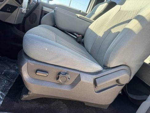 Used 2015 Ford F250 XLT w/ XLT Interior Package image 6