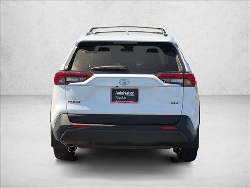 Used 2024 Toyota RAV4 XLE FWD image 5