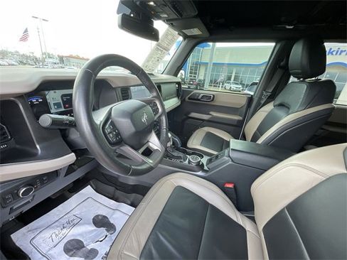 Used 2022 Ford Bronco Wildtrak image 11