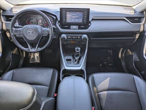 Used 2021 Toyota RAV4 XLE Premium FWD image 17