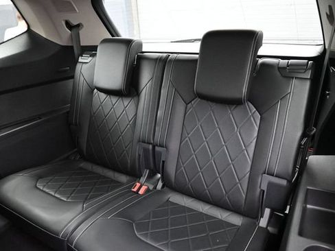 Used 2024 Volkswagen Atlas SEL Premium R-Line AWD/4WD image 32