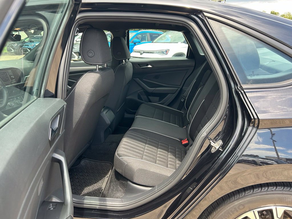 Certified 2024 Volkswagen Jetta Sport FWD image 47