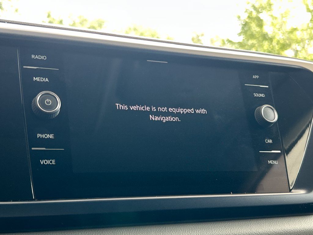Certified 2023 Volkswagen Taos SE FWD image 21