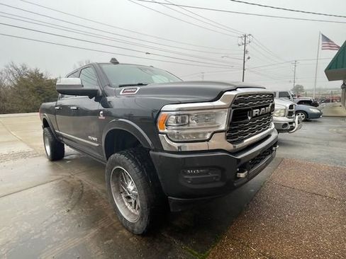 Used 2019 RAM 2500 Limited AWD/4WD image 4