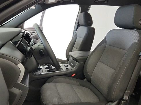 Used 2023 Chevrolet Traverse LT FWD image 27