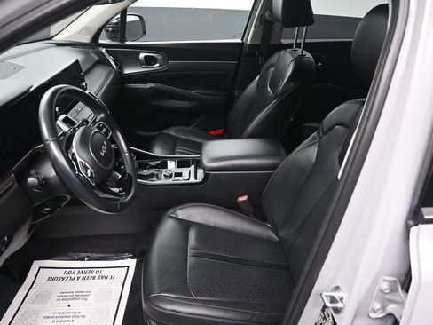 Certified 2023 Kia Sorento SX image 14