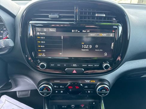 Used 2020 Kia Soul EX image 23