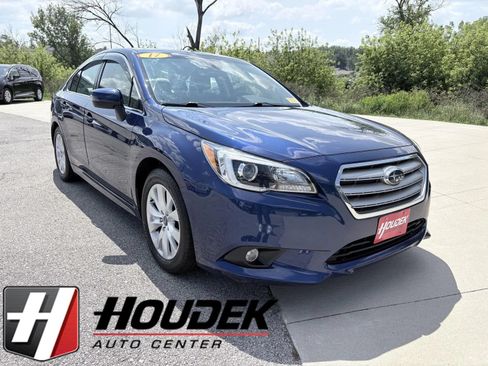 Used 2017 Subaru Legacy 2.5i Premium AWD/4WD image 1