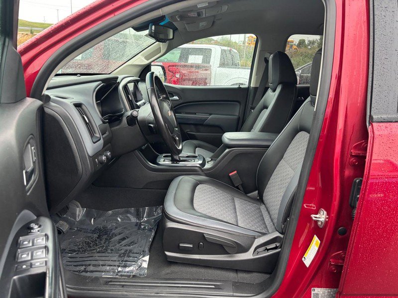 Used 2019 Chevrolet Colorado Z71 AWD/4WD image 9