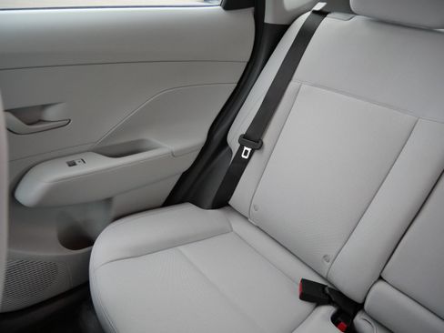 Certified 2025 Hyundai Kona SEL image 12