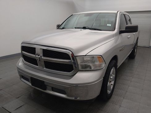 Used 2018 RAM 1500 Classic SLT RWD image 15