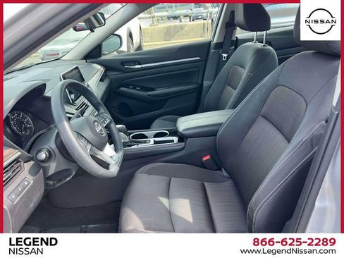 Used 2023 Nissan Altima 2.5 SV FWD image 16