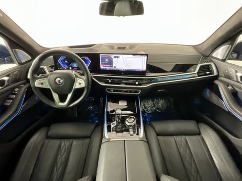 Used 2025 BMW ALPINA XB7 image 10