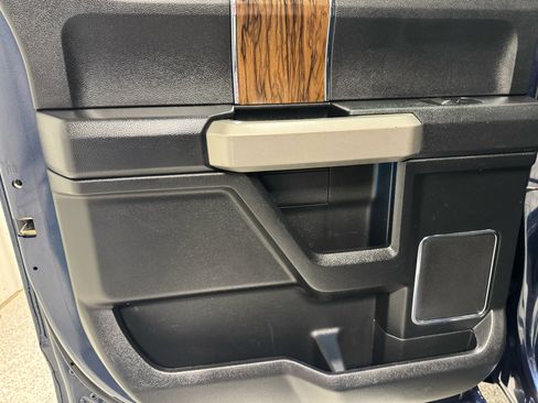 Used 2018 Ford F150 Lariat image 18