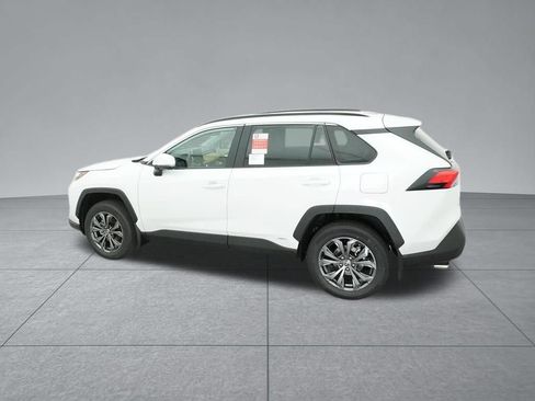 Used 2024 Toyota RAV4 XLE Premium w/ Weather Package AWD/4WD image 5