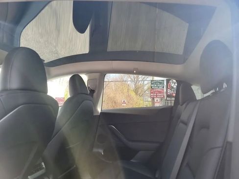 Used 2023 Tesla Model Y 2WD image 25