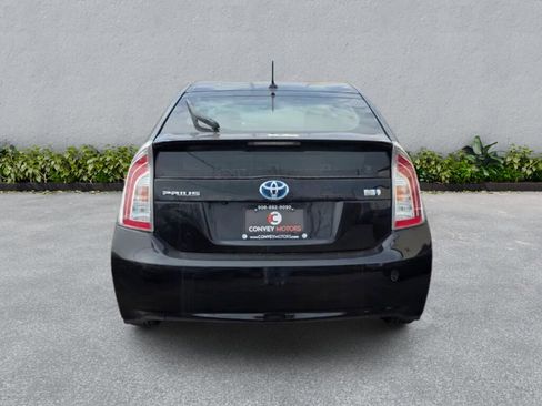Used 2014 Toyota Prius Four image 7