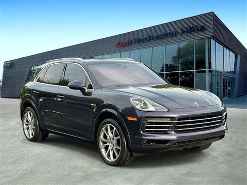 Used 2019 Porsche Cayenne E-Hybrid image 7