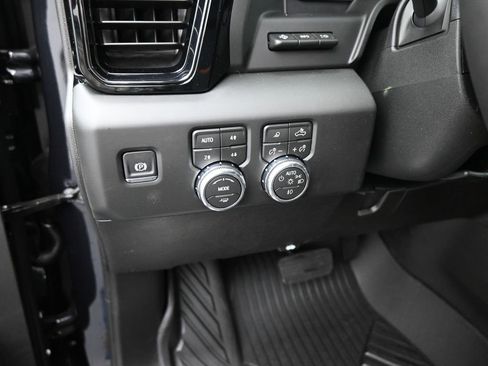 New 2026 GMC Sierra 3500 AT4 image 12